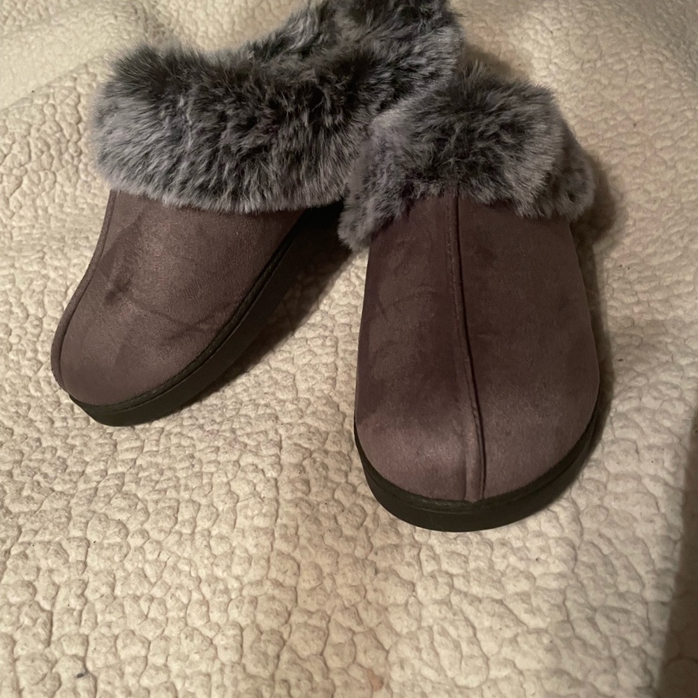 Elegant Gray Faux Fur Women's Slippers
